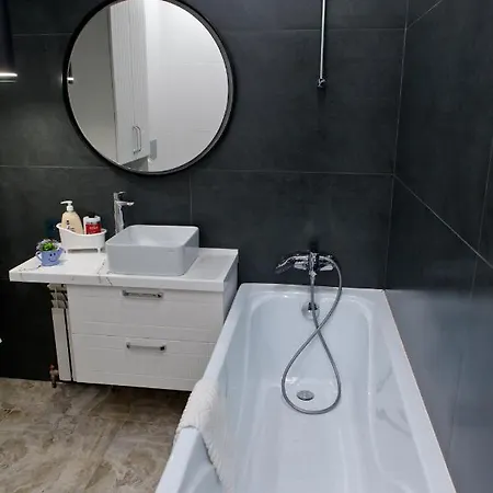 Байзакова 133, Новостройка Apartment Pavlodar Exterior photo